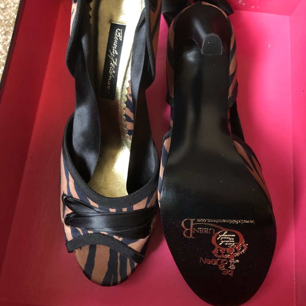 Women’s Satin Animal Print Heel